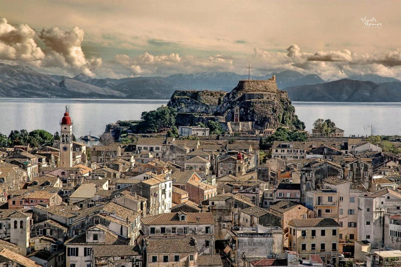 Natasha'S Apartment Corfu Town Екстер'єр фото